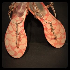 —COACH —New York Logo Print Shirley Thong Sandal